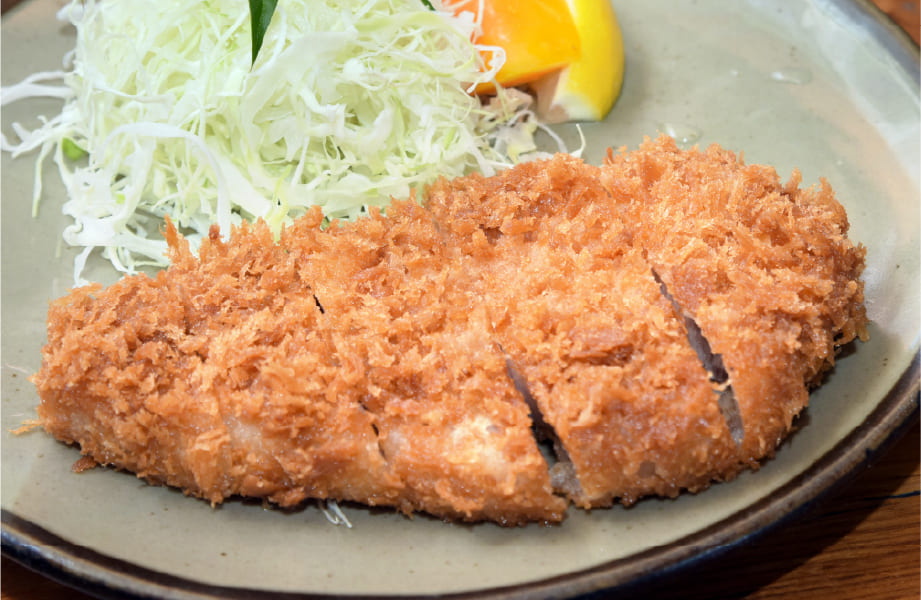 とんかつ高座のお肉は、すべて大久保商店のもの。地域からの厚い信頼がうかがえる