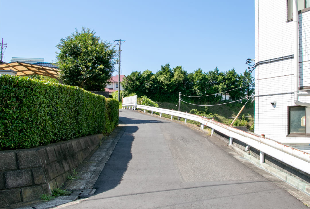 ゆるやかな弓形のカーブを描く「古東海道」