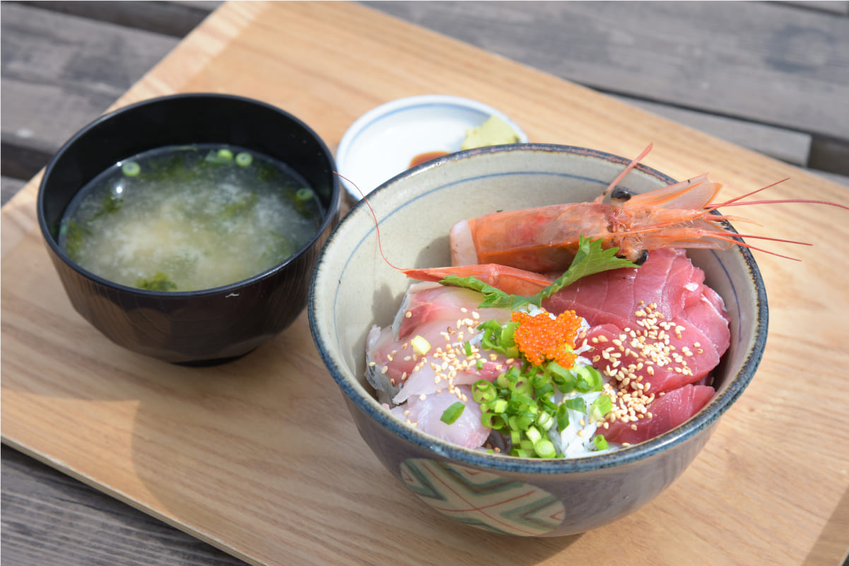 海鮮丼