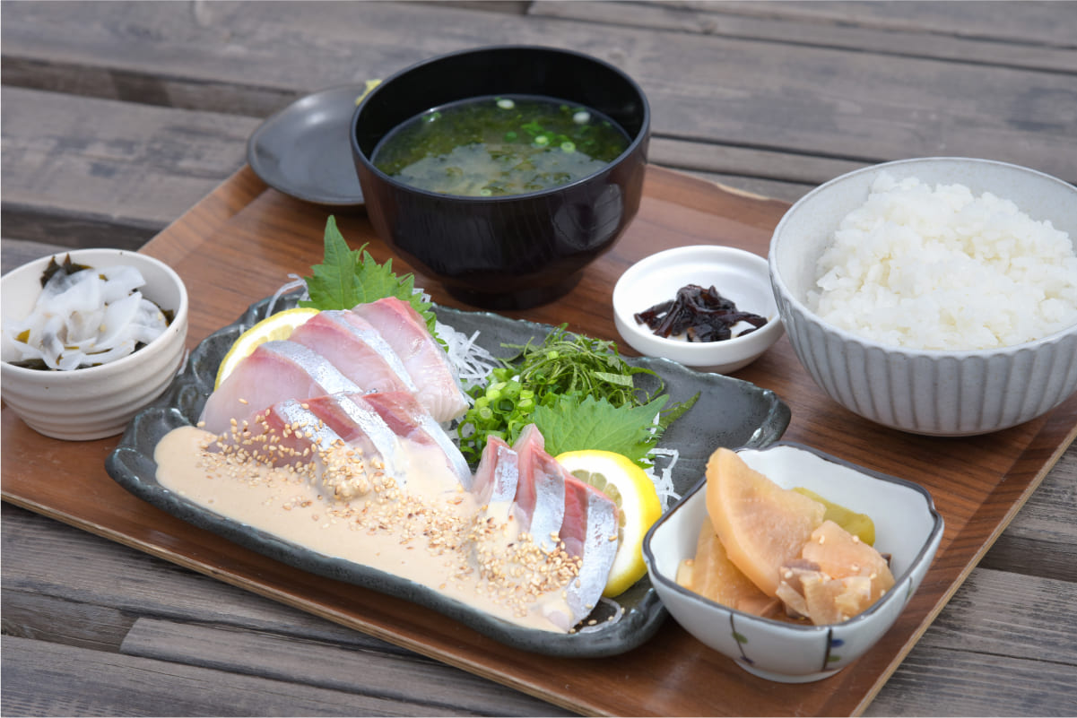 カンパチかま塩焼き定食